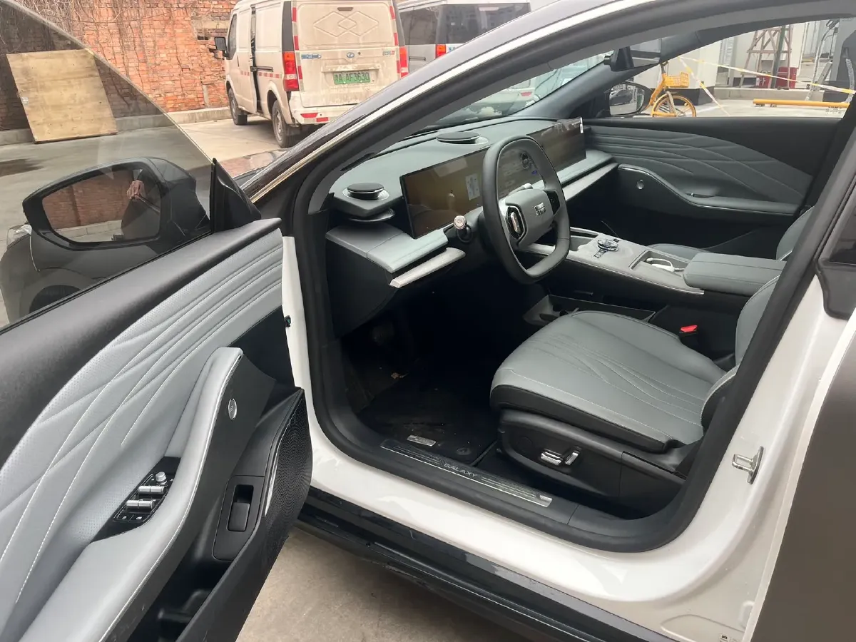 2024 Geely Galaxy E8 BEV 62KWH,autocango,china used car exporter,china ev exporter,chinese used car exporter,chinese used ev exporter