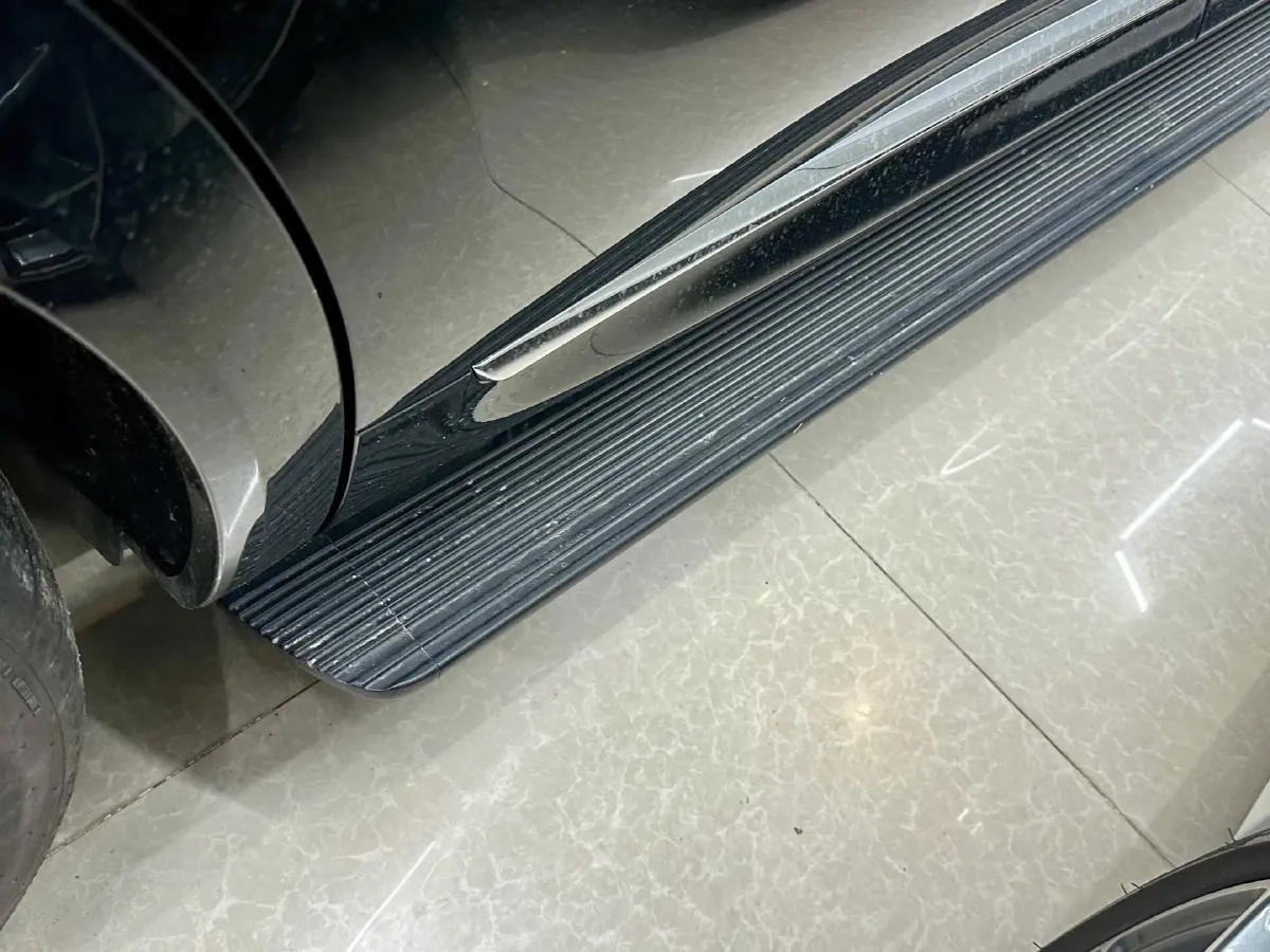 2025 AITO AITO M8 REEV 160HP REEV 53.4KWH,autocango,china used car exporter,china ev exporter,chinese used car exporter,chinese used ev exporter