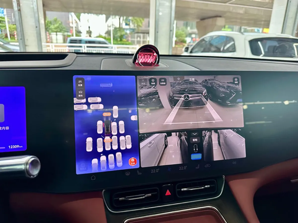 2025 AITO AITO M8 REEV 160HP REEV 53.4KWH,autocango,china used car exporter,china ev exporter,chinese used car exporter,chinese used ev exporter