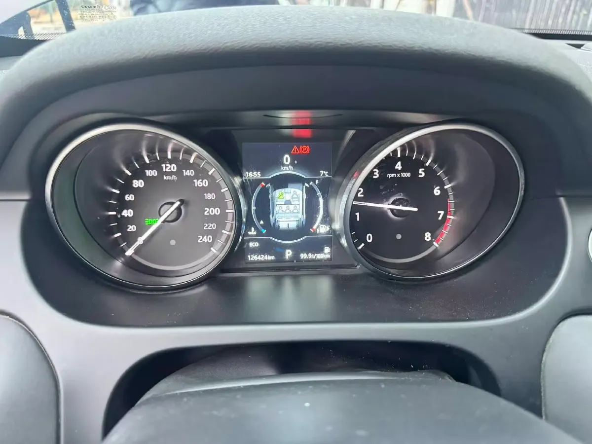 2018 Land Rover Discovery Sport 2.0T 241HP L4 9AT,autocango,china used car exporter,china ev exporter,chinese used car exporter,chinese used ev exporter