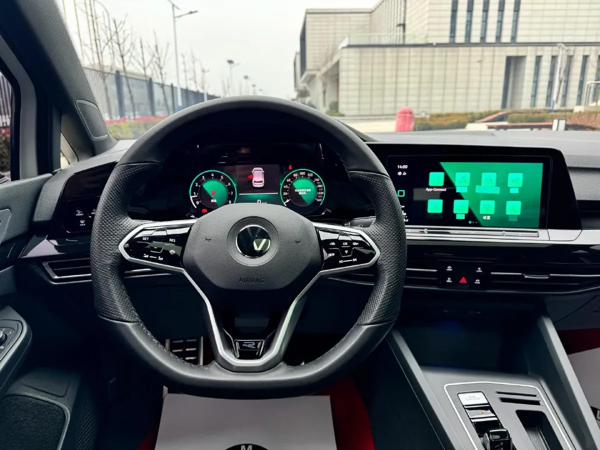 2023 Volkswagen Golf 1.4T 150HP L4 7DCT,autocango,china used car exporter,china ev exporter,chinese used car exporter,chinese used ev exporter