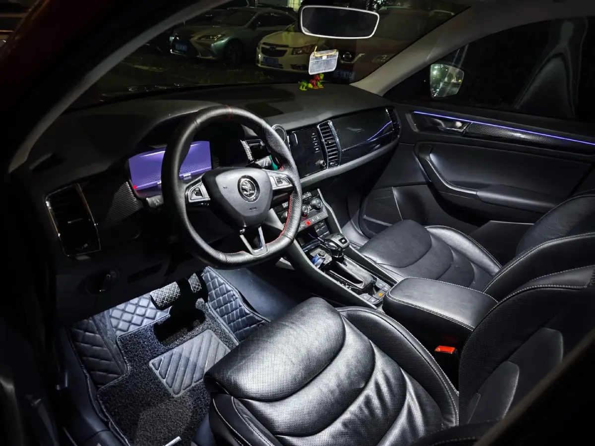 2019 Skoda Kodiak GT 2.0T 220HP L4 7DCT,autocango,china used car exporter,china ev exporter,chinese used car exporter,chinese used ev exporter