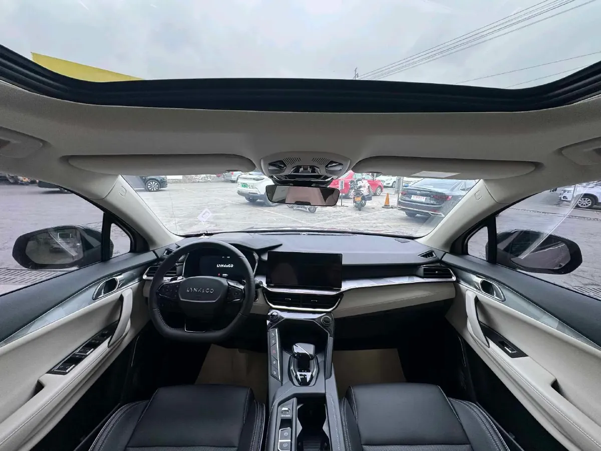 2023 LYNK&CO 03 1.5T 181HP L4 7DCT,autocango,china used car exporter,china ev exporter,chinese used car exporter,chinese used ev exporter