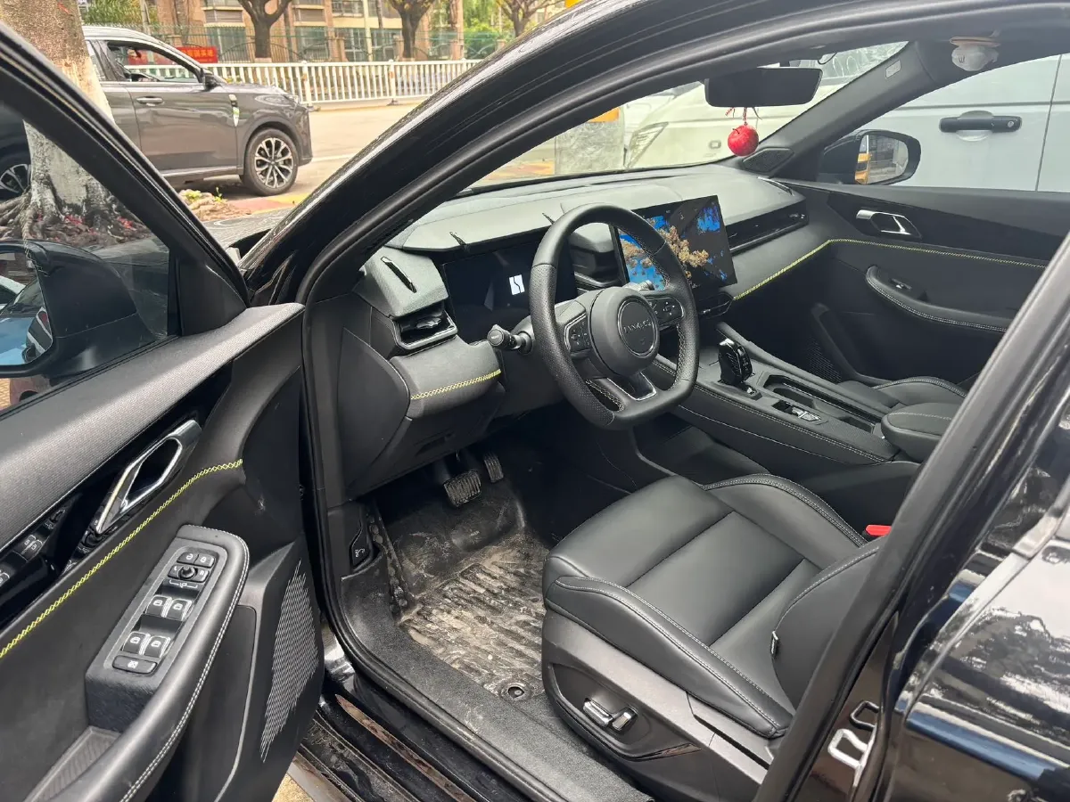 2023 Haval H5 2.0T 224HP L4 8AT,autocango,china used car exporter,china ev exporter,chinese used car exporter,chinese used ev exporter