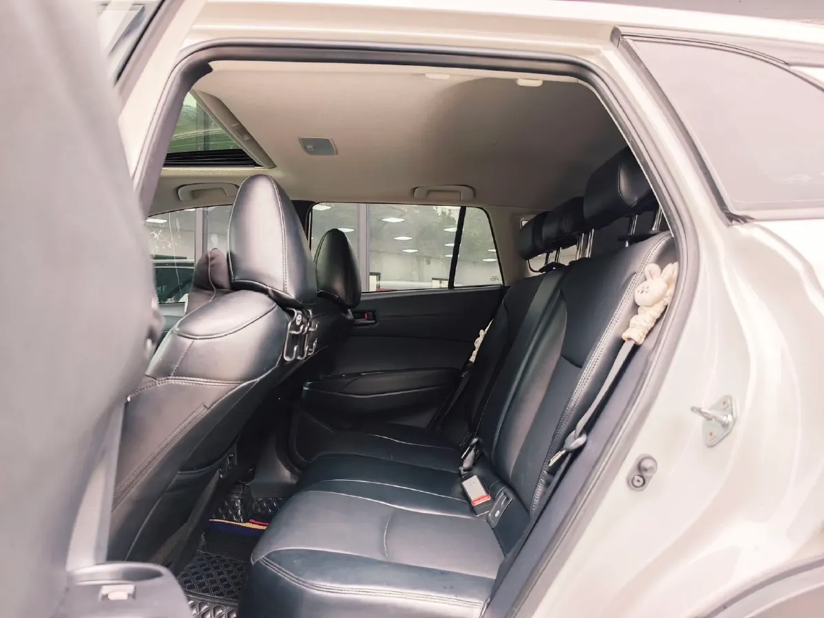 2023 Toyota Corolla Cross 2.0L 171HP L4 CVT,autocango,china used car exporter,china ev exporter,chinese used car exporter,chinese used ev exporter