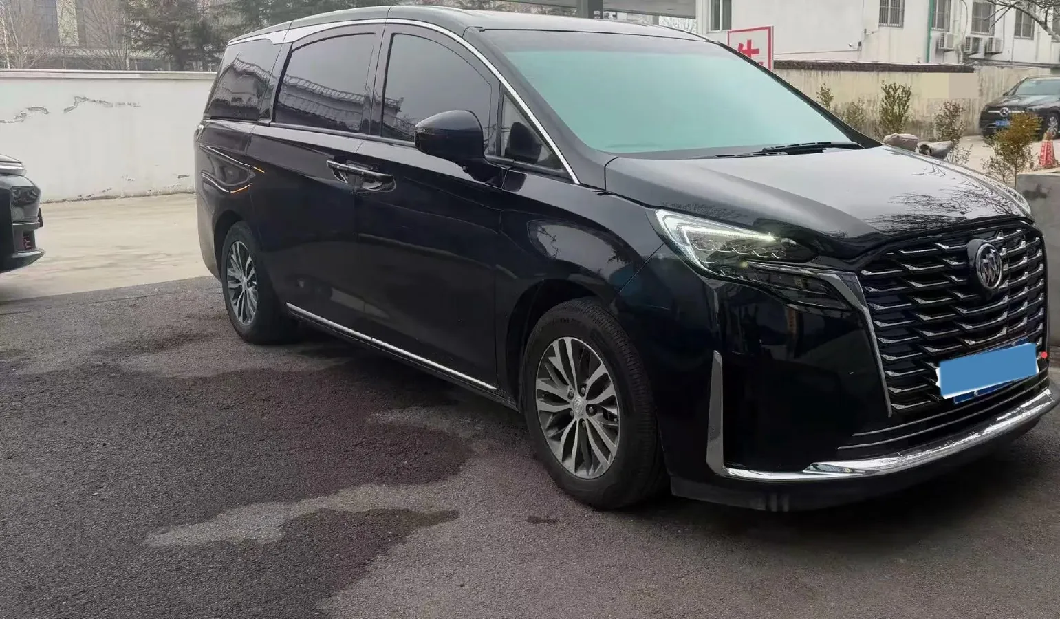 2023 Buick GL8 2.0T 237HP L4 9AT,autocango,china used car exporter,china ev exporter,chinese used car exporter,chinese used ev exporter