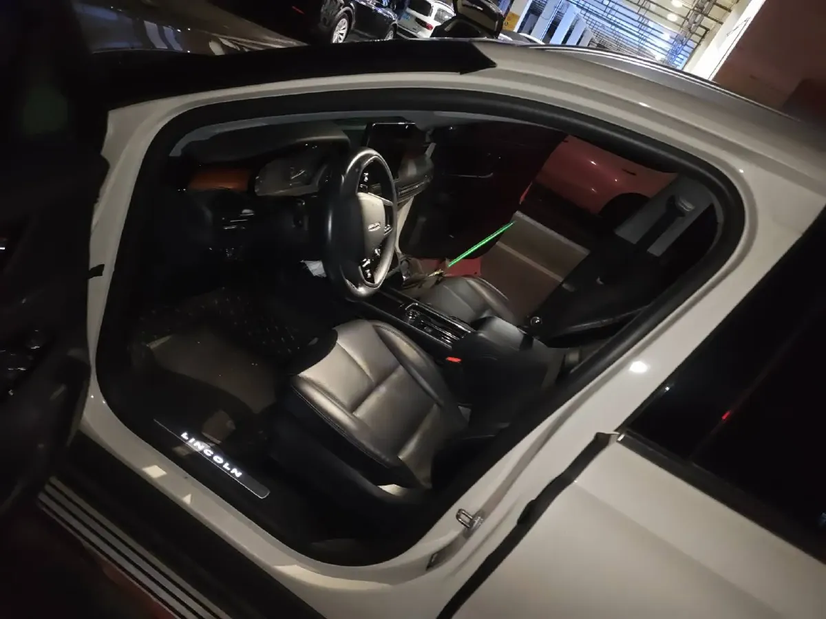 2020 Lincoln Corsair 2.0T 245HP L4 8AT,autocango,china used car exporter,china ev exporter,chinese used car exporter,chinese used ev exporter