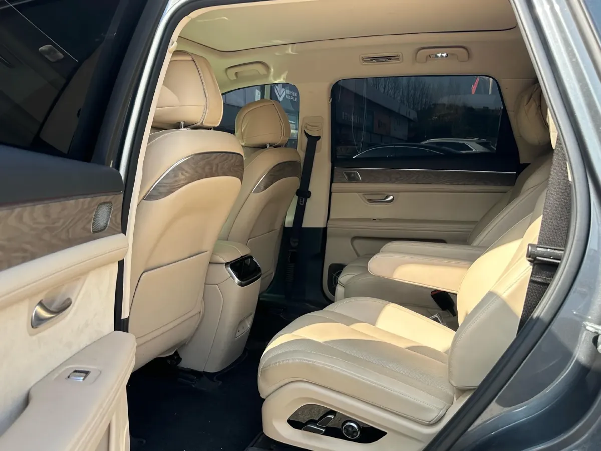 2022 Infiniti Q50L 2.0T 211HP L4 7AT,autocango,china used car exporter,china ev exporter,chinese used car exporter,chinese used ev exporter