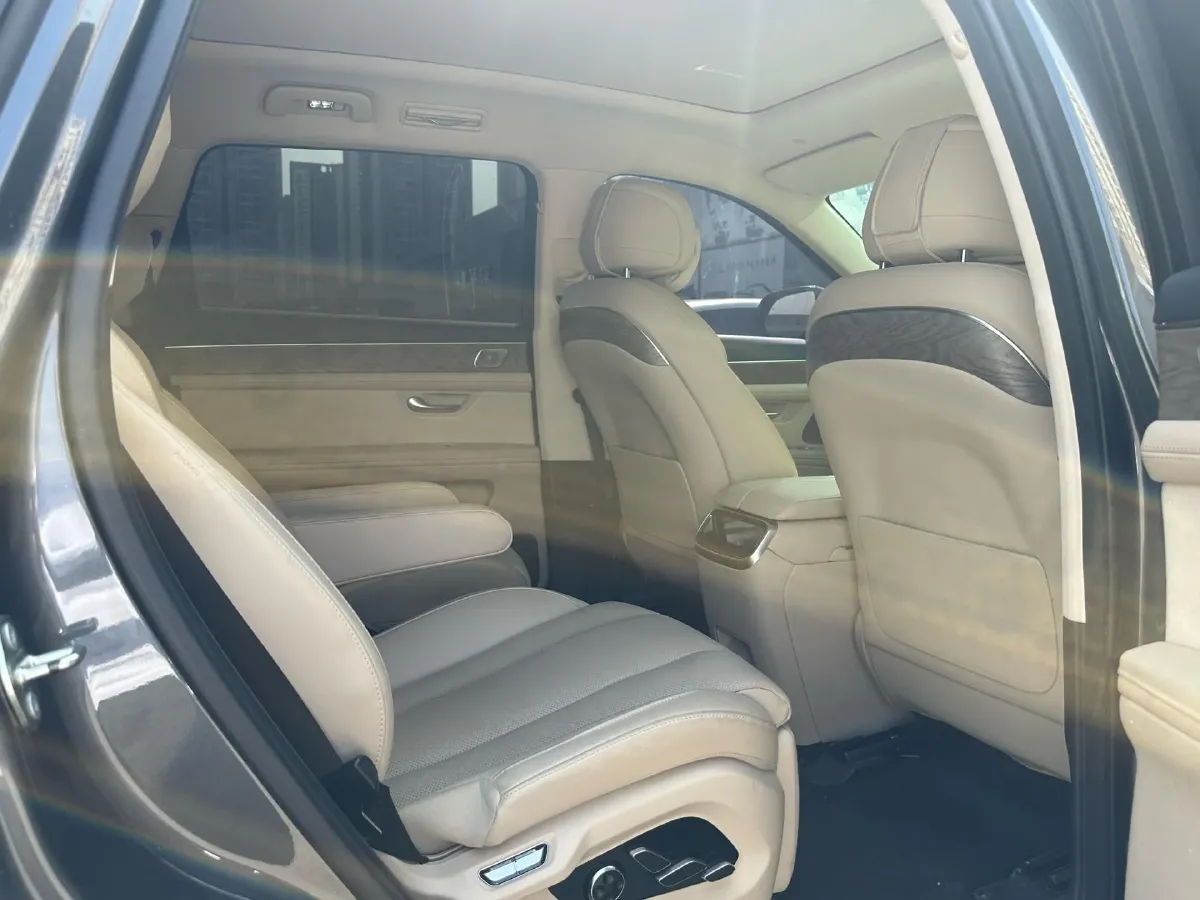 2022 Infiniti Q50L 2.0T 211HP L4 7AT,autocango,china used car exporter,china ev exporter,chinese used car exporter,chinese used ev exporter