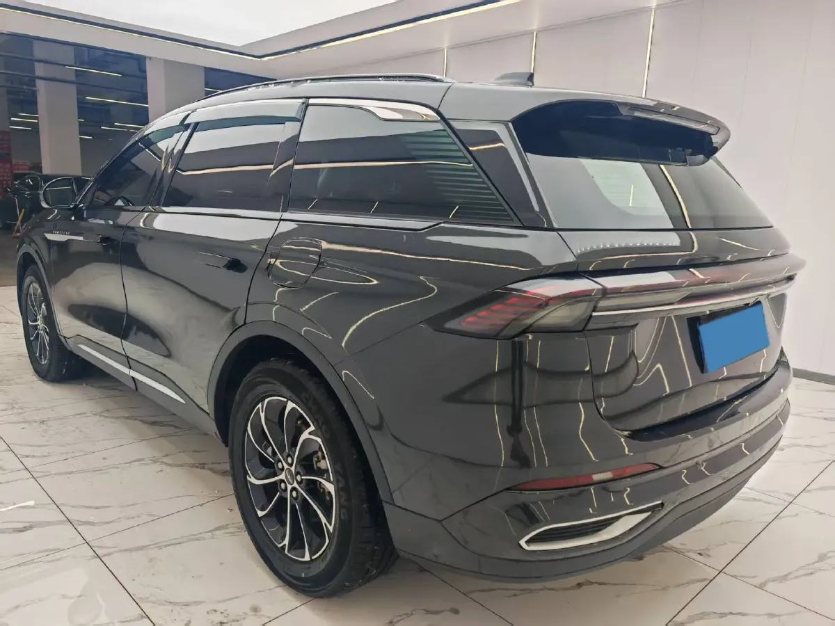 2023 Lincoln Nautilus 2.0T 261HP L4 8AT,autocango,china used car exporter,china ev exporter,chinese used car exporter,chinese used ev exporter