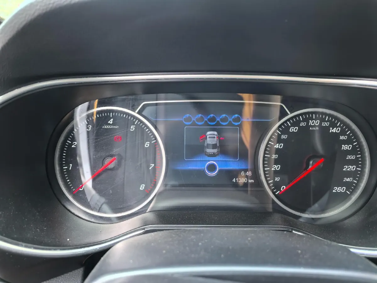 2020 HongQi H5 1.8T 197HP L4 6AT,autocango,china used car exporter,china ev exporter,chinese used car exporter,chinese used ev exporter