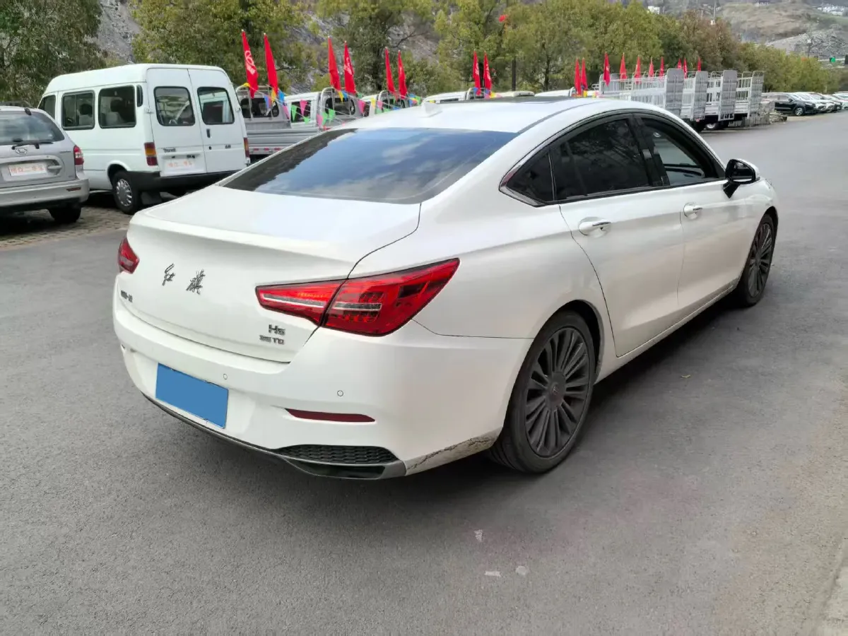 2020 HongQi H5 1.8T 197HP L4 6AT,autocango,china used car exporter,china ev exporter,chinese used car exporter,chinese used ev exporter