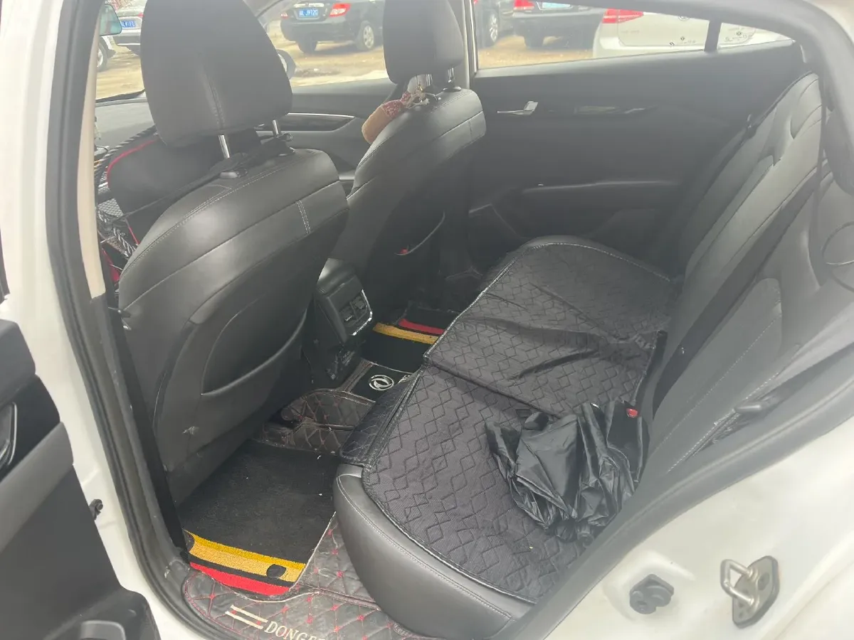 2020 DongFeng Aeolus YiXuan 1.5T 150HP L4 6DCT,autocango,china used car exporter,china ev exporter,chinese used car exporter,chinese used ev exporter