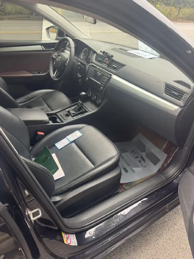 2018 Skoda Superb 1.4T 150HP L4 7DCT,autocango,china used car exporter,china ev exporter,chinese used car exporter,chinese used ev exporter