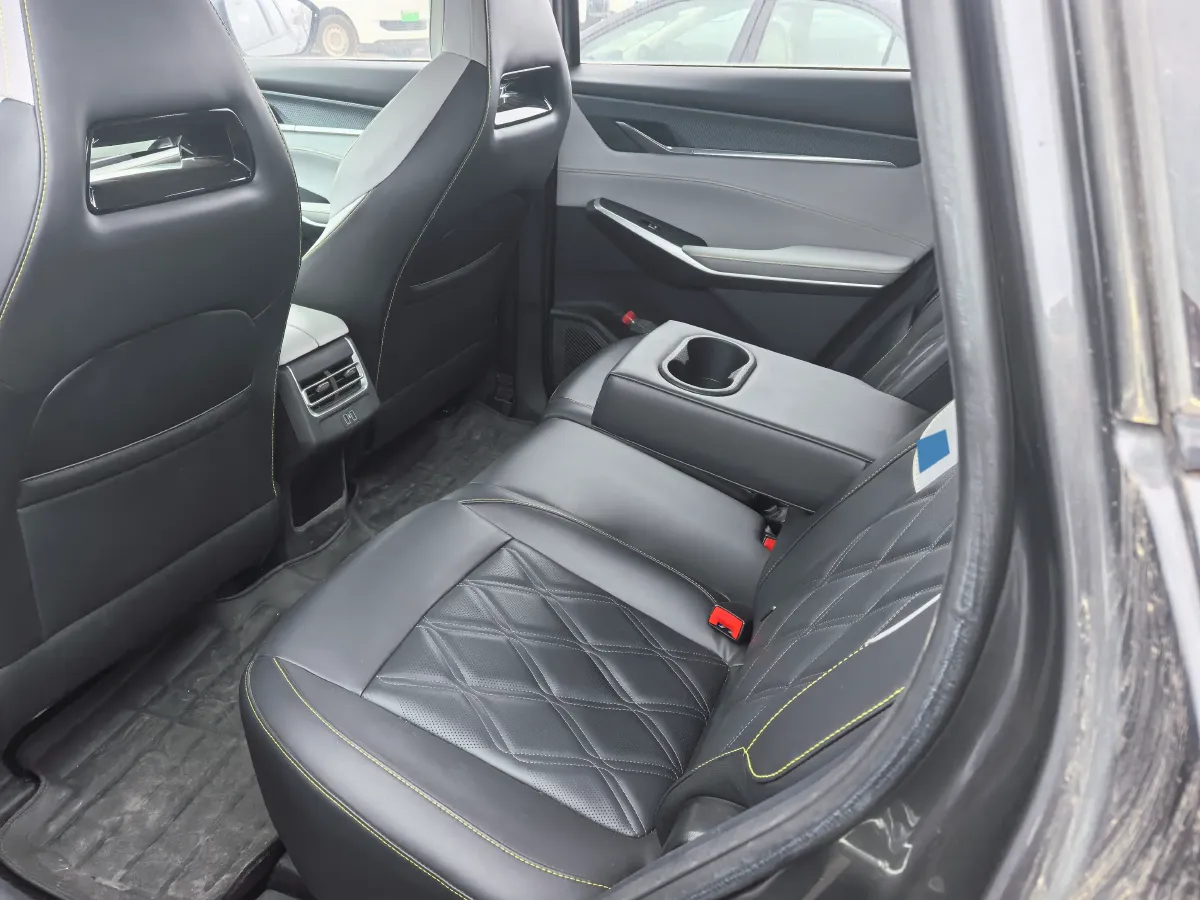 2023 ChangAn CS75 Plus 1.5T 188HP L4 8AT,autocango,china used car exporter,china ev exporter,chinese used car exporter,chinese used ev exporter