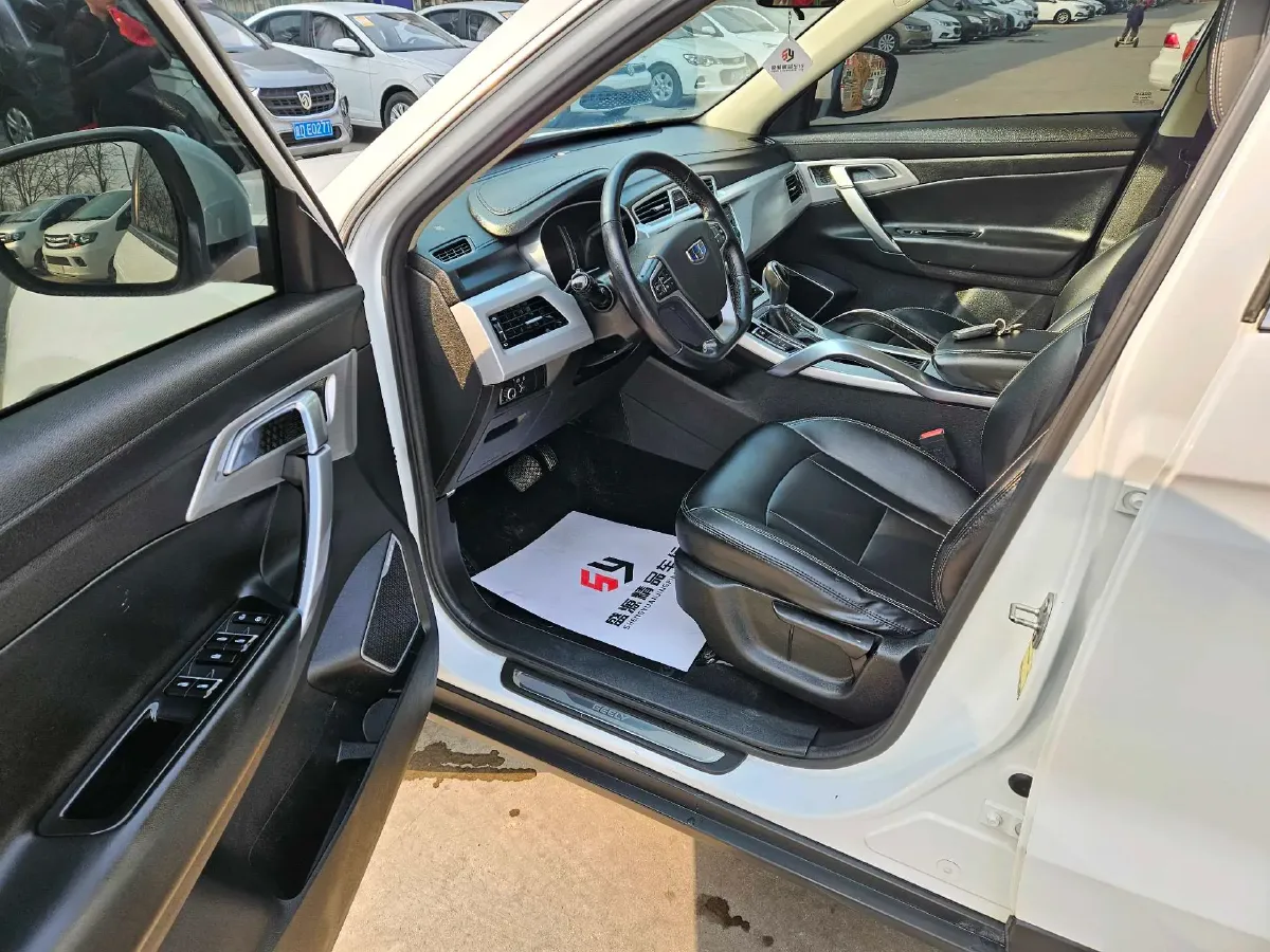 2017 Bestune X80 2.0L 147HP L4 6AT,autocango,china used car exporter,china ev exporter,chinese used car exporter,chinese used ev exporter