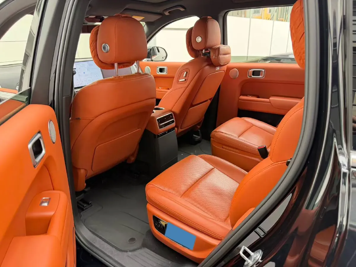 2024 Li L9 Range Extended 154HP REEV 52.3KWH,autocango,china used car exporter,china ev exporter,chinese used car exporter,chinese used ev exporter