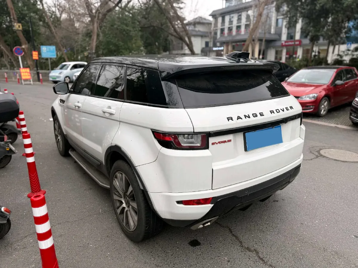 2018 Land Rover Range Rover Evoque 2.0T 241HP L4 9AT,autocango,china used car exporter,china ev exporter,chinese used car exporter,chinese used ev exporter