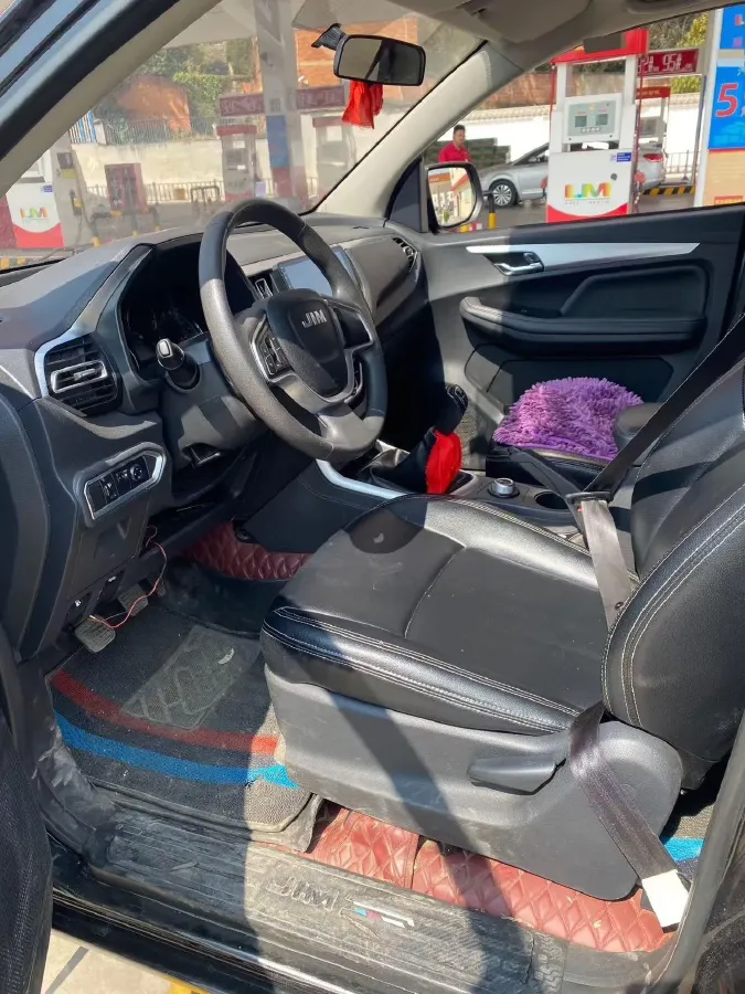2022 Isuzu RE-MAX Jim 2.8T 120HP L4 5MT,autocango,china used car exporter,china ev exporter,chinese used car exporter,chinese used ev exporter