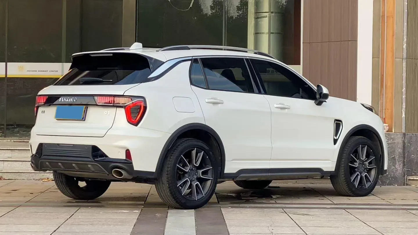 2021 LYNK&CO 01 2.0T 218HP L4 8AT,autocango,china used car exporter,china ev exporter,chinese used car exporter,chinese used ev exporter