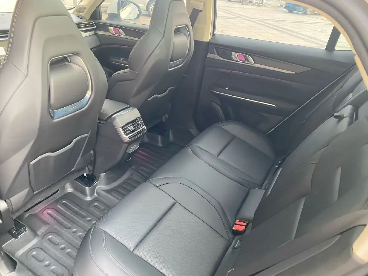 2021 LYNK&CO 01 2.0T 218HP L4 8AT,autocango,china used car exporter,china ev exporter,chinese used car exporter,chinese used ev exporter