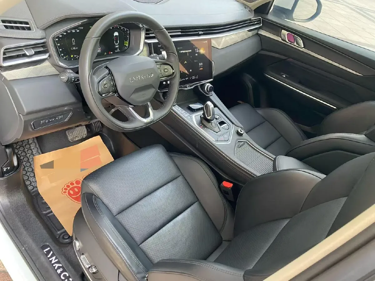 2021 LYNK&CO 01 2.0T 218HP L4 8AT,autocango,china used car exporter,china ev exporter,chinese used car exporter,chinese used ev exporter