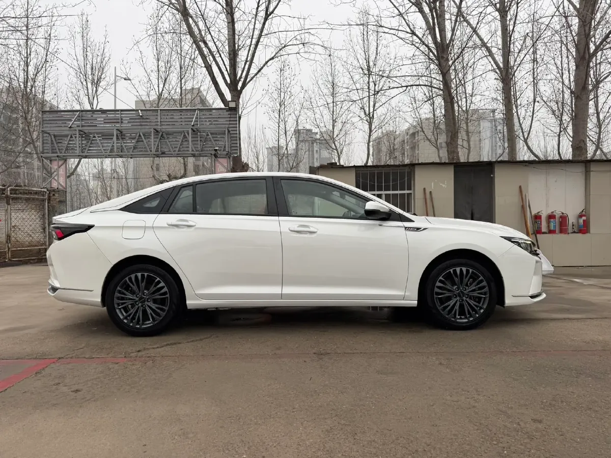 2023 DongFeng Aeolus YiXuan MAX 1.5T 190HP L4 7DCT,autocango,china used car exporter,china ev exporter,chinese used car exporter,chinese used ev exporter