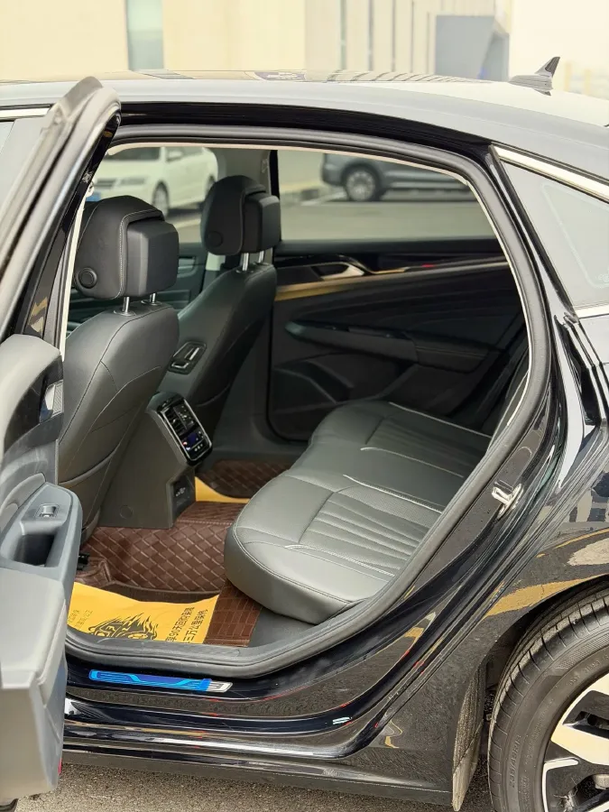 2024 Volkswagen Passat 2.0T 186HP L4 7DCT,autocango,china used car exporter,china ev exporter,chinese used car exporter,chinese used ev exporter