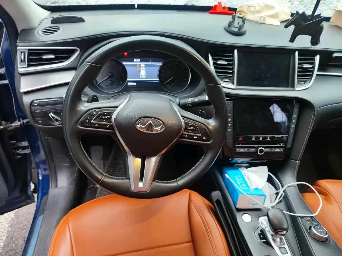 2020 Infiniti QX50 2.0T 245HP L4 CVT,autocango,china used car exporter,china ev exporter,chinese used car exporter,chinese used ev exporter