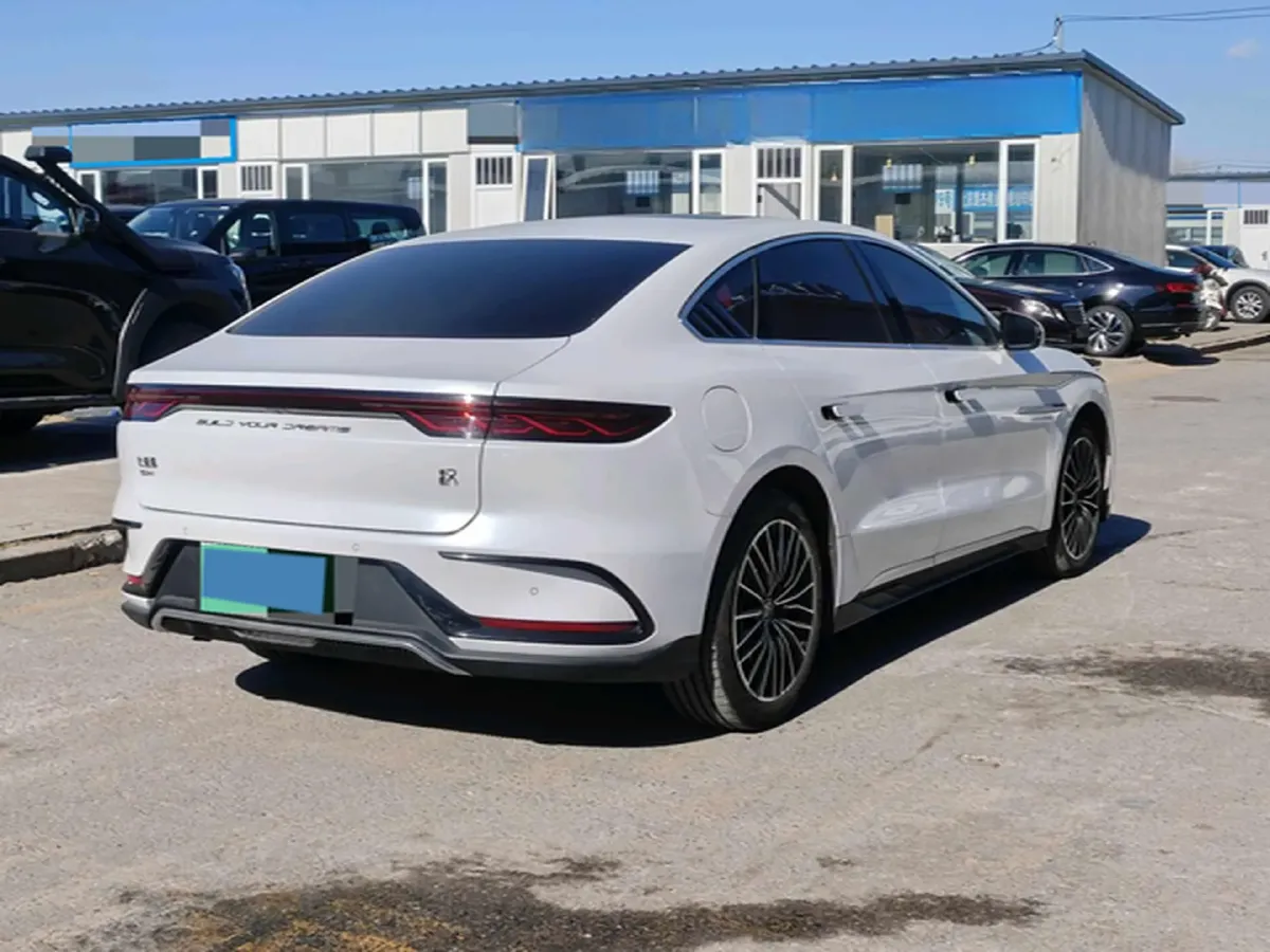 2022 Volkswagen Tiguan L 2.0T 186HP L4 7DCT,autocango,china used car exporter,china ev exporter,chinese used car exporter,chinese used ev exporter