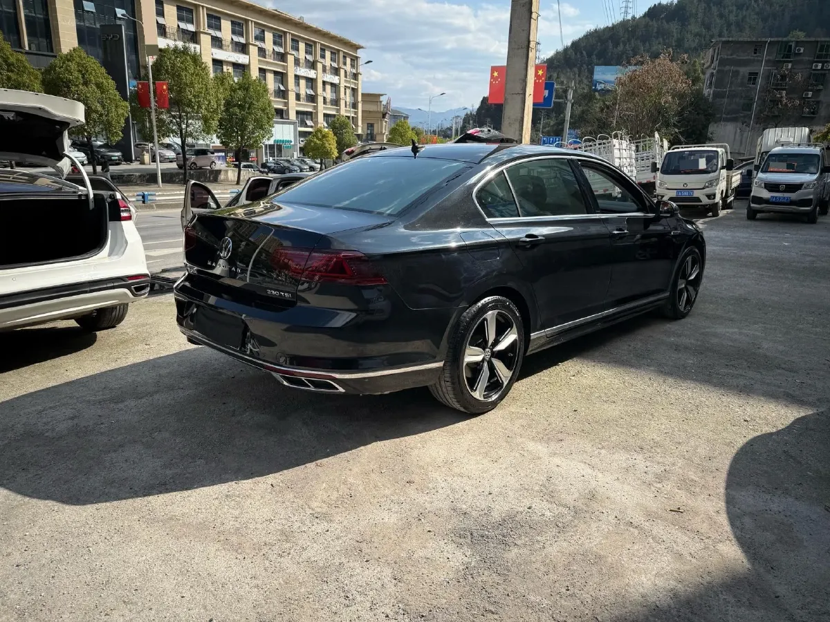 2023 Volkswagen Magotan 2.0T 186HP L4 7DCT,autocango,china used car exporter,china ev exporter,chinese used car exporter,chinese used ev exporter