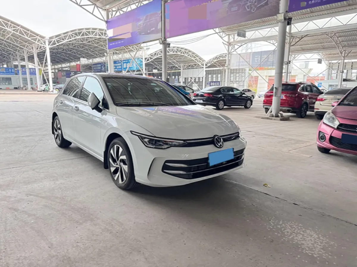 2025 Volkswagen Golf 1.5T 160HP L4 7DCT,autocango,china used car exporter,china ev exporter,chinese used car exporter,chinese used ev exporter