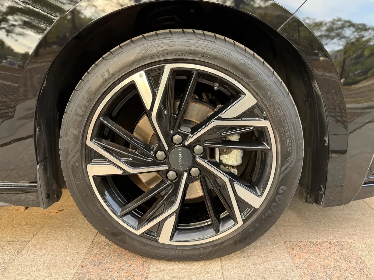 2023 LYNK&CO 03 2.0T 254HP L4 7DCT,autocango,china used car exporter,china ev exporter,chinese used car exporter,chinese used ev exporter