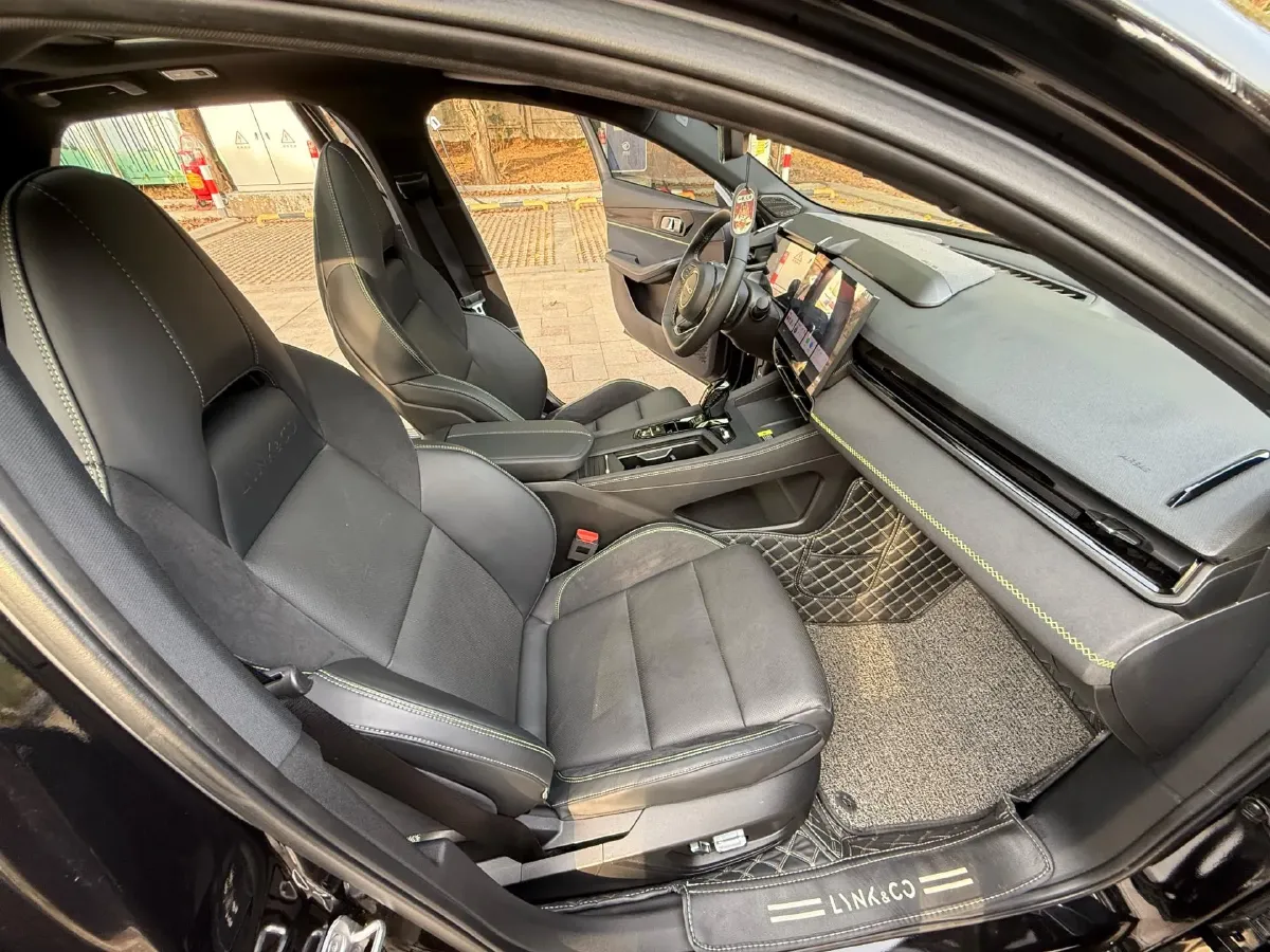 2023 LYNK&CO 03 2.0T 254HP L4 7DCT,autocango,china used car exporter,china ev exporter,chinese used car exporter,chinese used ev exporter