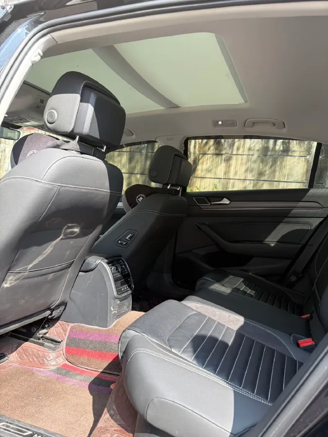 2020 Volkswagen Magotan 2.0T 186HP L4 7DCT,autocango,china used car exporter,china ev exporter,chinese used car exporter,chinese used ev exporter