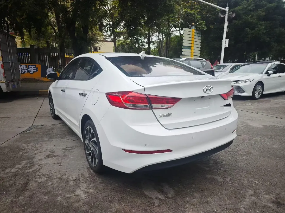 2019 Hyundai Elantra 1.5L 115HP L4 CVT,autocango,china used car exporter,china ev exporter,chinese used car exporter,chinese used ev exporter