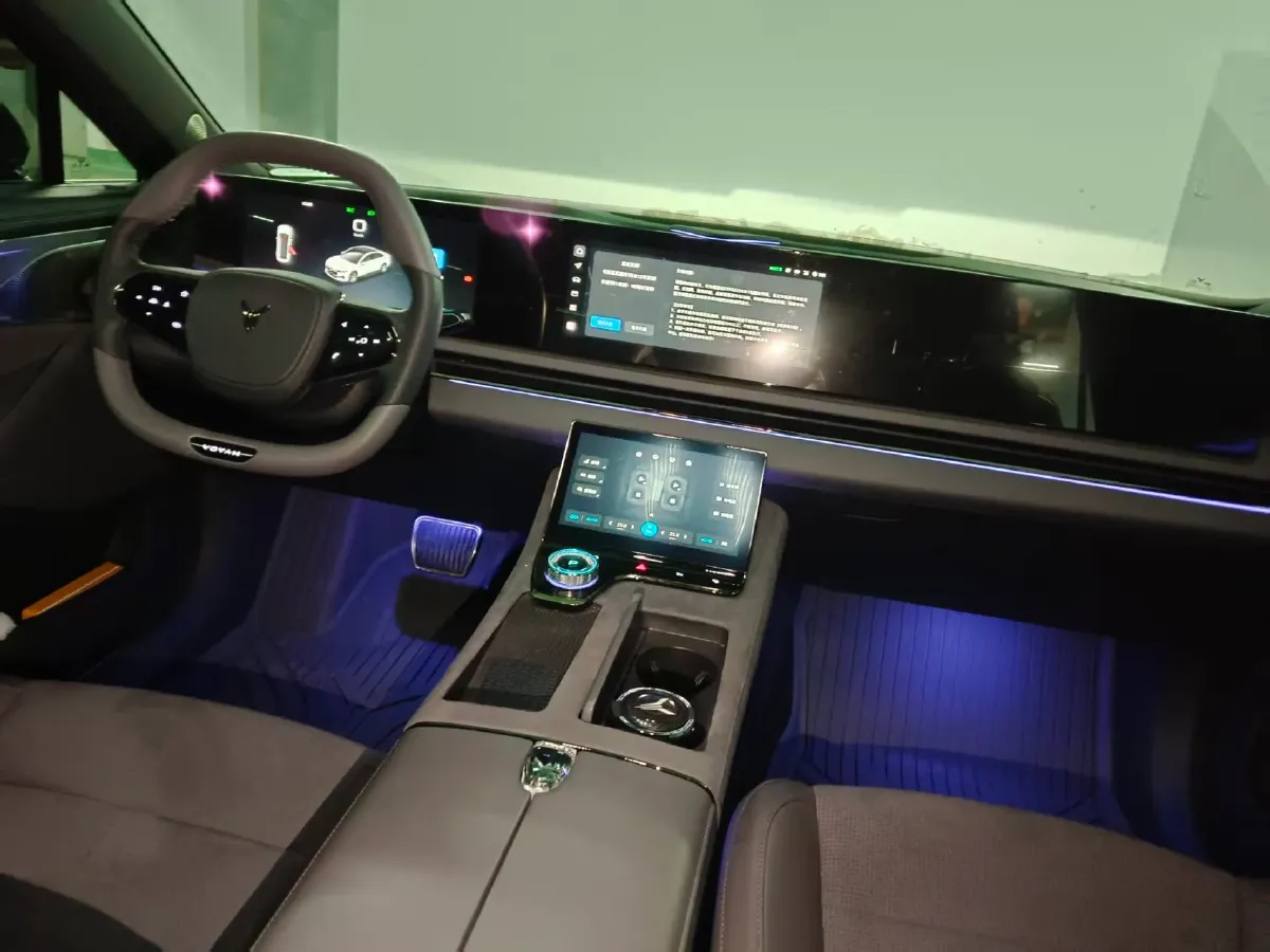 2024 Voyah ZhuiGuang 1.5T 136HP L4 PHEV 43KWH,autocango,china used car exporter,china ev exporter,chinese used car exporter,chinese used ev exporter