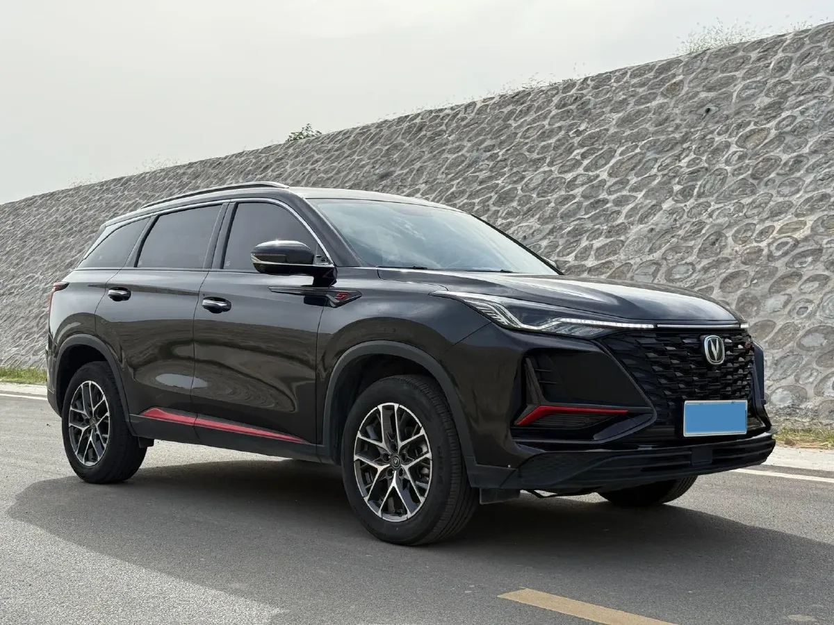 2022 ChangAn CS75 Plus 1.5T 178HP L4 6AT,autocango,china used car exporter,china ev exporter,chinese used car exporter,chinese used ev exporter