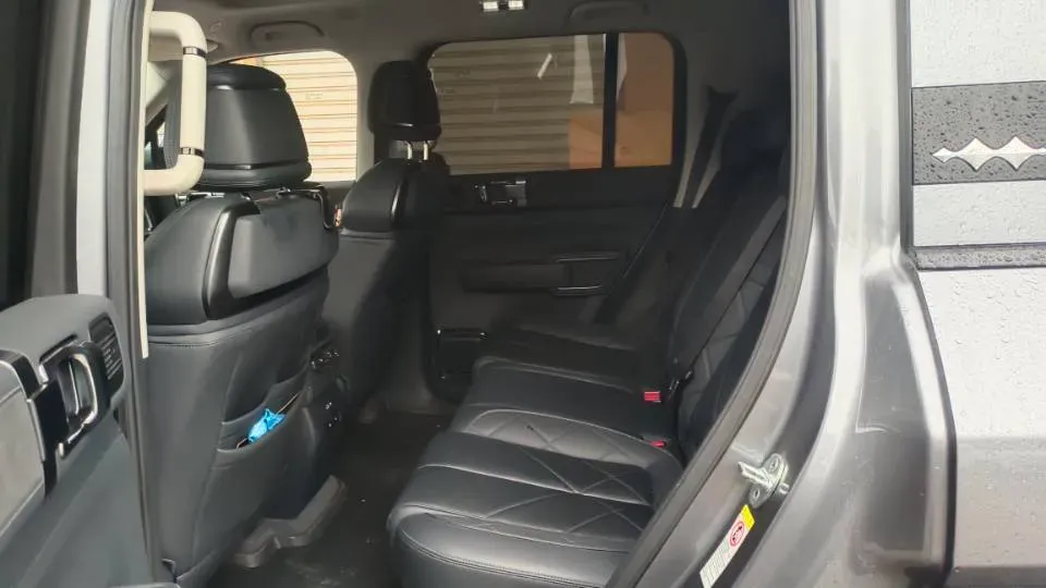 2023 FangChengBao Bao 5 1.5T 194HP L4 E-CVT PHEV 31.8KWH,autocango,china used car exporter,china ev exporter,chinese used car exporter,chinese used ev exporter