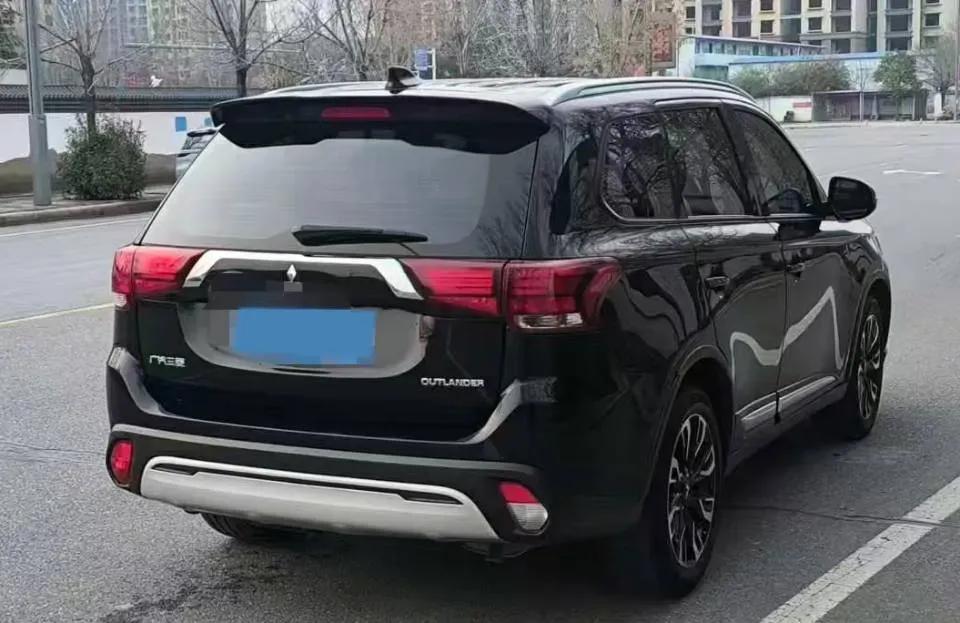 2019 Mitsubishi Outlander 2.0L 166HP L4 CVT,autocango,china used car exporter,china ev exporter,chinese used car exporter,chinese used ev exporter