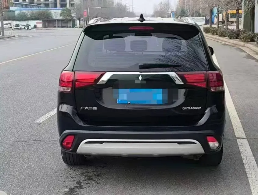 2019 Mitsubishi Outlander 2.0L 166HP L4 CVT,autocango,china used car exporter,china ev exporter,chinese used car exporter,chinese used ev exporter