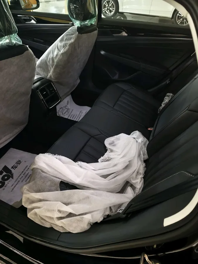 2024 Volkswagen Passat 1.4T 150HP L4 7DCT,autocango,china used car exporter,china ev exporter,chinese used car exporter,chinese used ev exporter