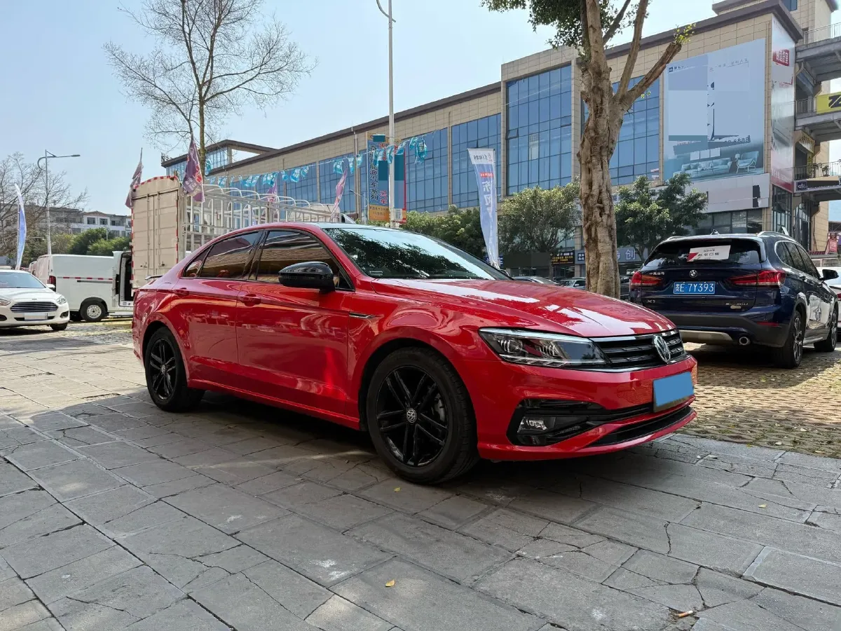 2021 Volkswagen T-Roc 1.4T 150HP L4 7DCT,autocango,china used car exporter,china ev exporter,chinese used car exporter,chinese used ev exporter