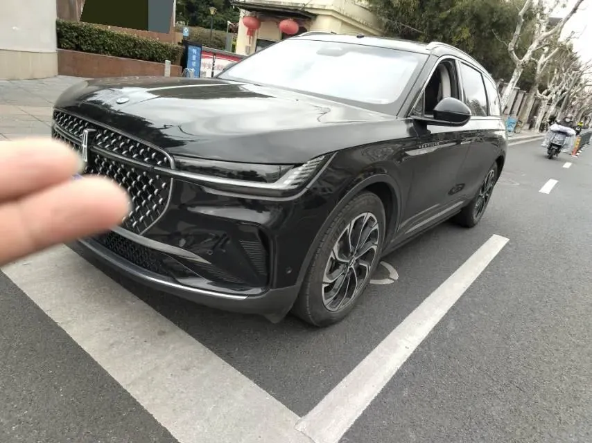 2023 Lincoln Nautilus 2.0T 261HP L4 8AT,autocango,china used car exporter,china ev exporter,chinese used car exporter,chinese used ev exporter