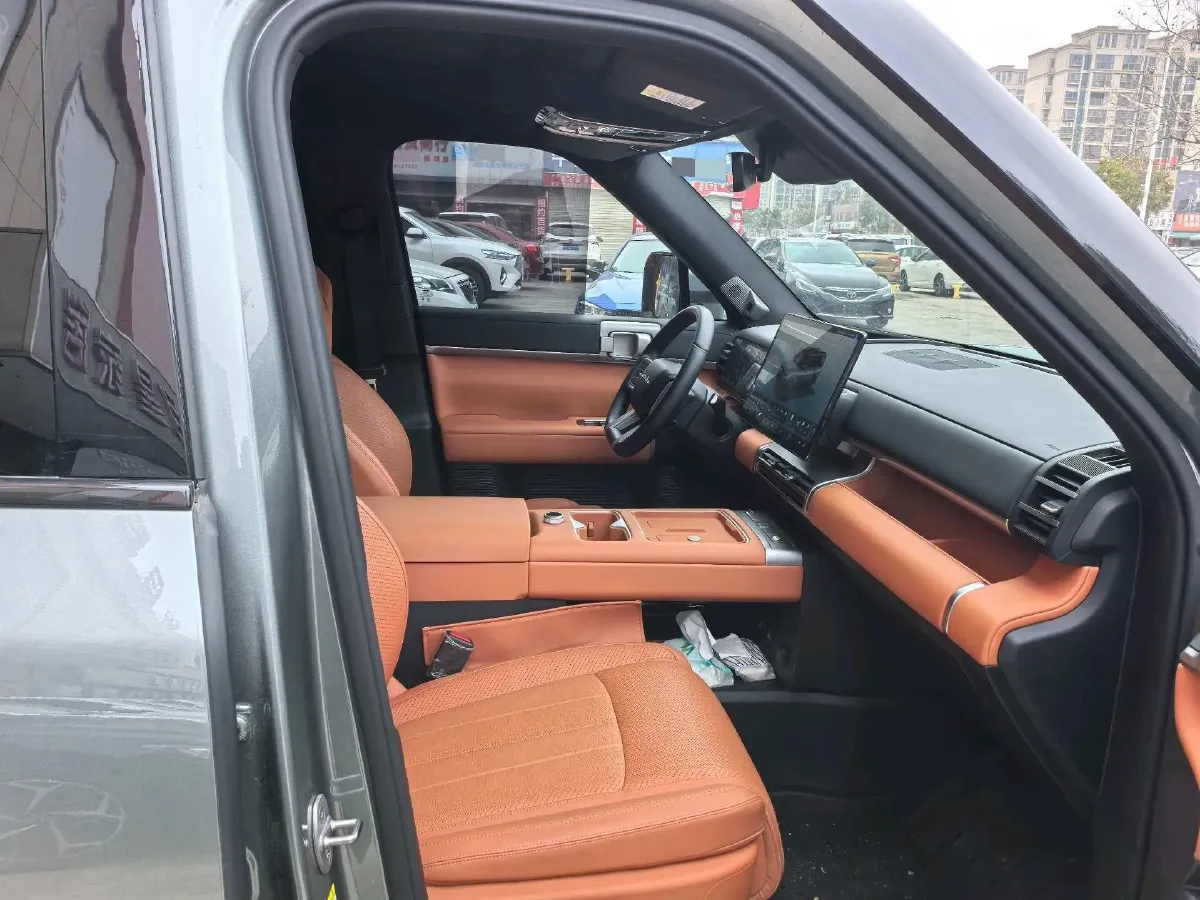 2025 FangChengBao Tai 7 1.5T 156HP L4 E-CVT PHEV,autocango,china used car exporter,china ev exporter,chinese used car exporter,chinese used ev exporter