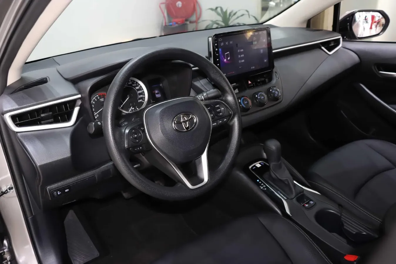 2019 Toyota Corolla 1.2T 116HP L4 CVT,autocango,china used car exporter,china ev exporter,chinese used car exporter,chinese used ev exporter