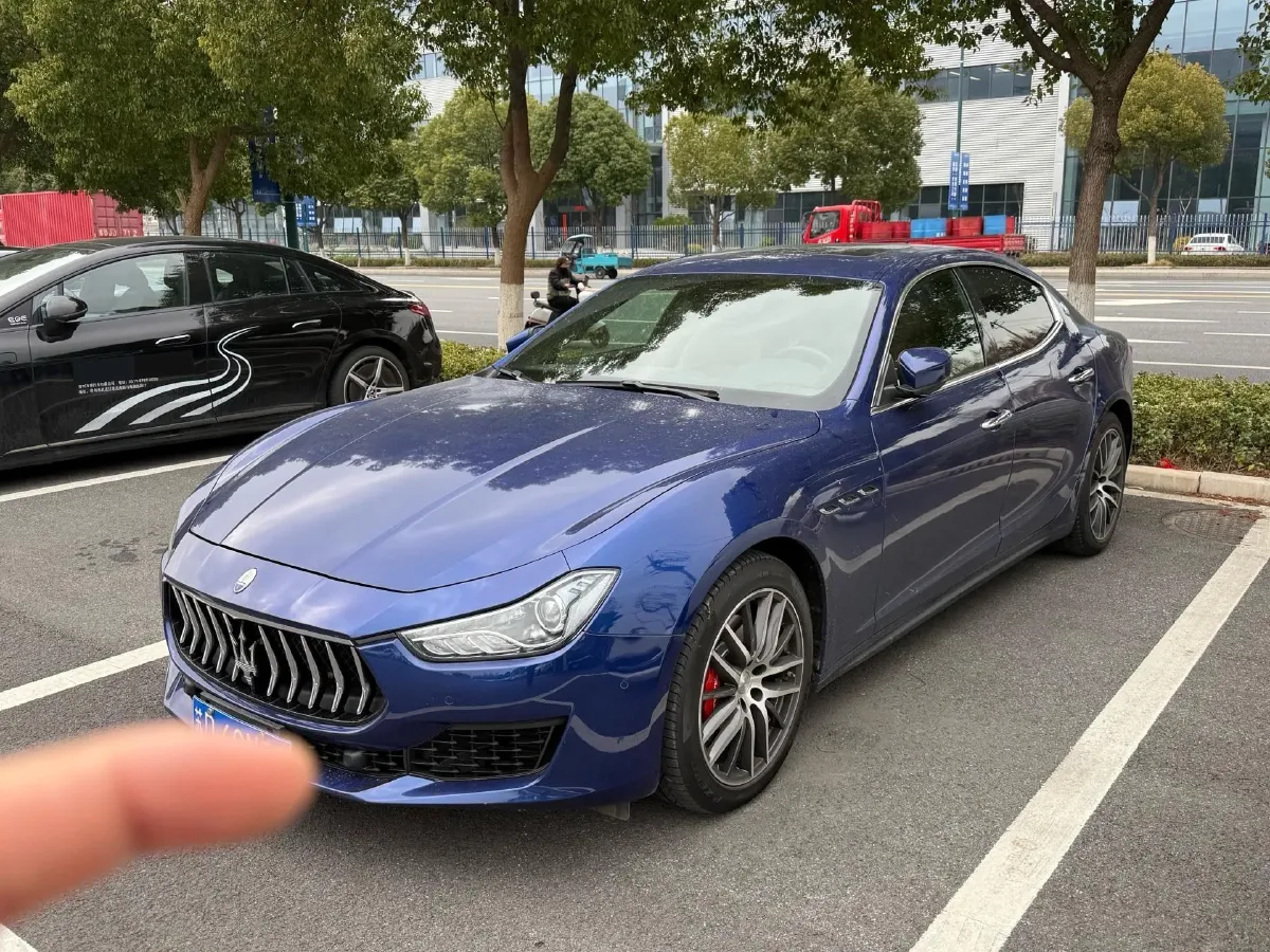 2018 Maserati Ghibli 3.0T 350HP V6 8AT,autocango,china used car exporter,china ev exporter,chinese used car exporter,chinese used ev exporter