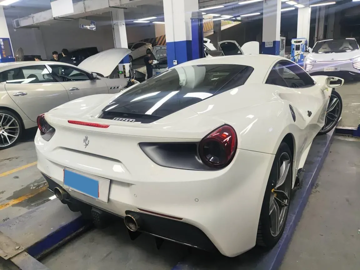 2015 Ferrari 488 3.9T 670HP V8 7DCT,autocango,china used car exporter,china ev exporter,chinese used car exporter,chinese used ev exporter