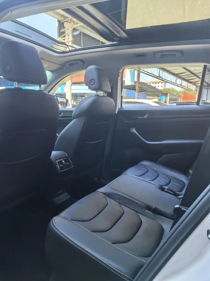 2018 Skoda Kodiak 2.0T 186HP L4 7DCT,autocango,china used car exporter,china ev exporter,chinese used car exporter,chinese used ev exporter