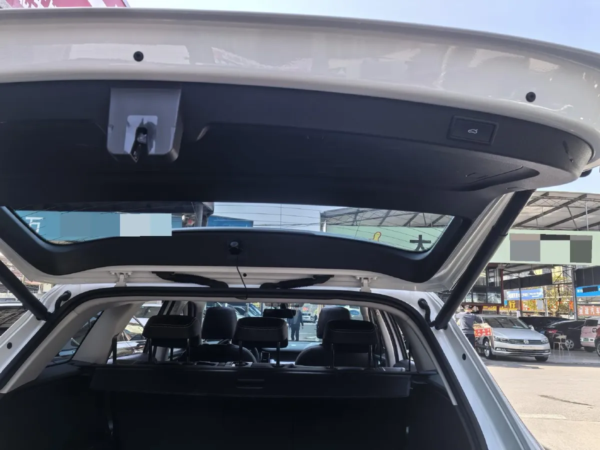 2018 Skoda Kodiak 2.0T 186HP L4 7DCT,autocango,china used car exporter,china ev exporter,chinese used car exporter,chinese used ev exporter